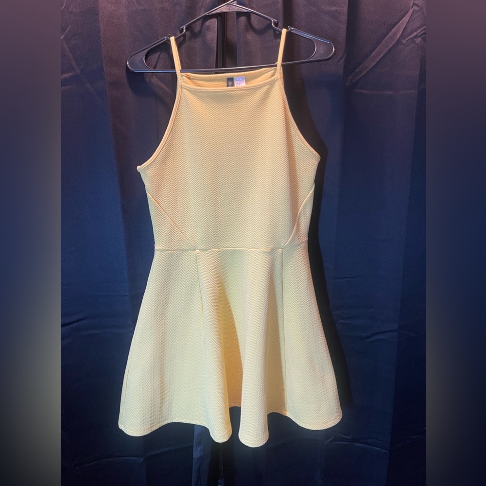 Short Yellow dress